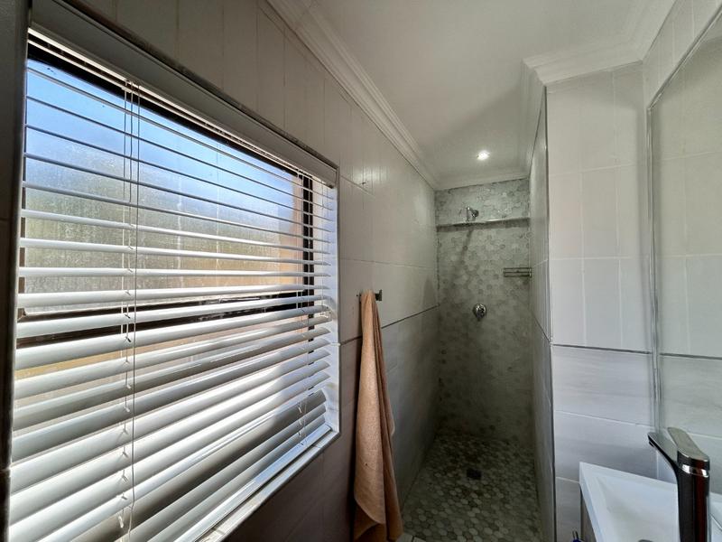 7 Bedroom Property for Sale in Kosmos Ridge North West